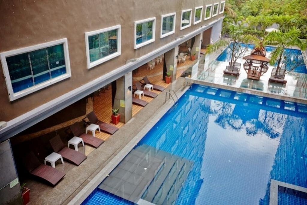 Фотографія Ease Jomtien Hotel 3*