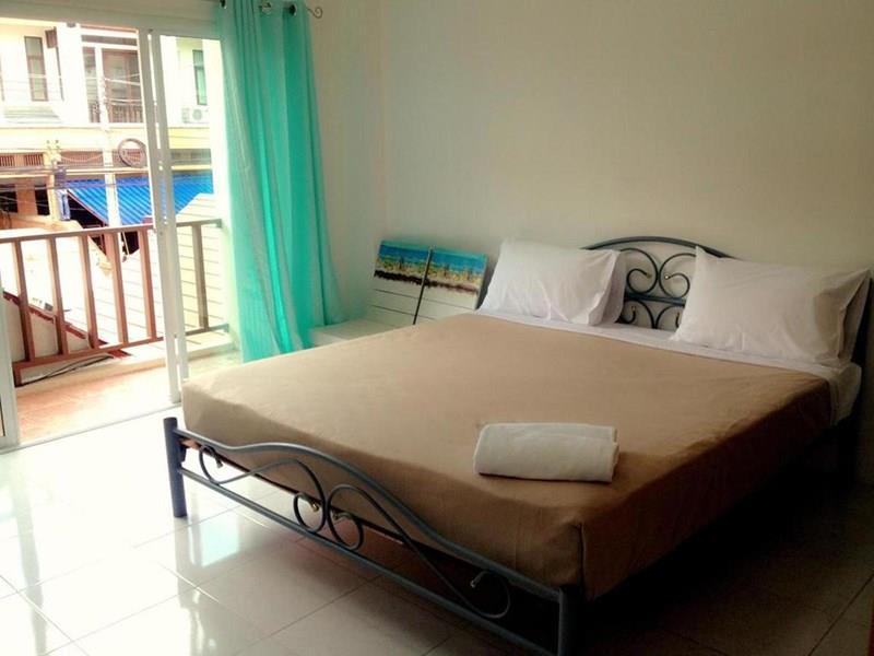 Zdjęcie Beach House Pattaya 2*