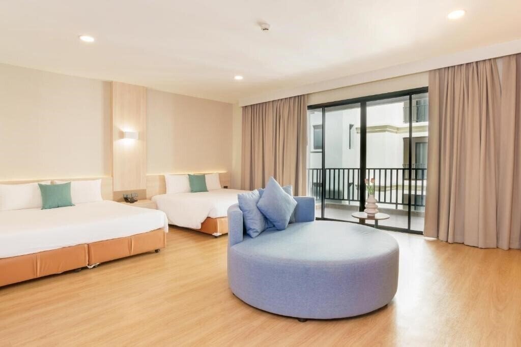 Отель Mike Garden Resort 4*