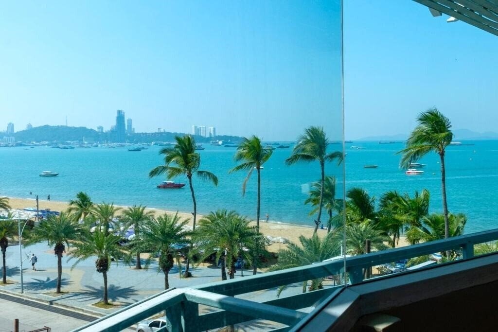 Obraz The Beach Front Resort 3*