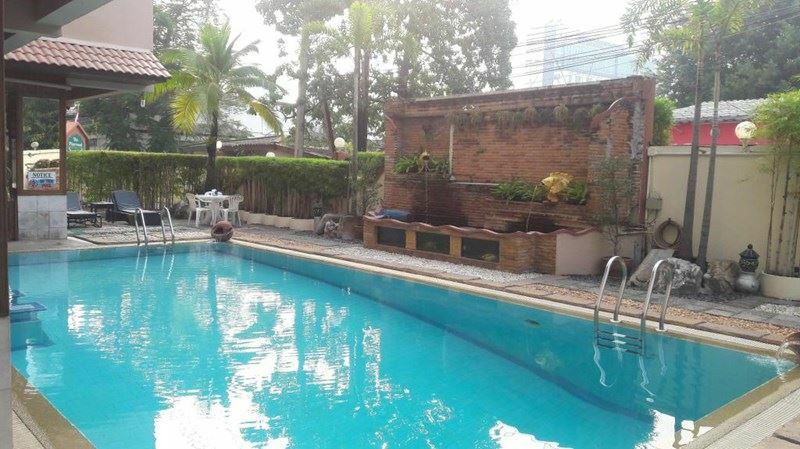 Фото Pinewood Residences 3*