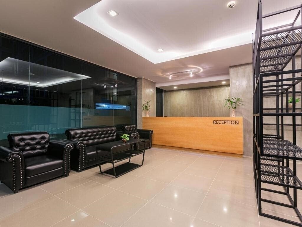 Картинка B2 Sea View Pattaya Boutique & Budget Hotel 3*