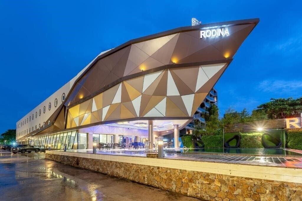 Hotel Rodina Beach Hotel (ex. Isawanya Beach Resort) 3*