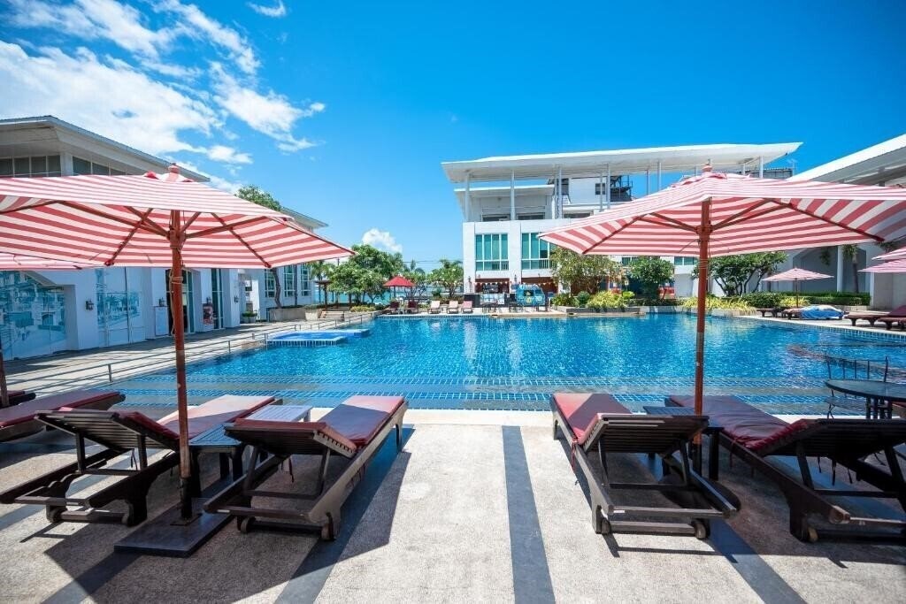 Zdjęcie D Varee Jomtien Beach Pattaya (ex. Furama Jomtien Beach) 4*