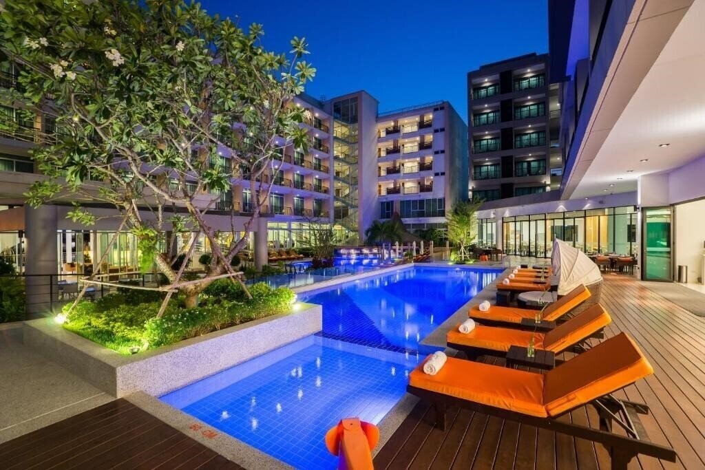Фотографія Hotel J Pattaya (ex. Hotel J) 4*
