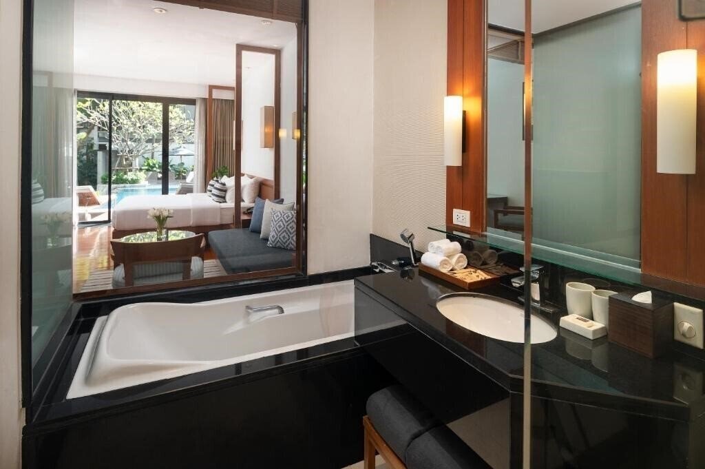 Zdjęcie Woodlands Suites Serviced 4*