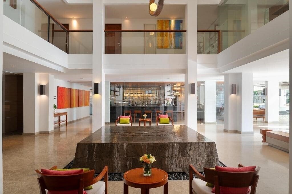 Zdjęcie Woodlands Suites Serviced 4*