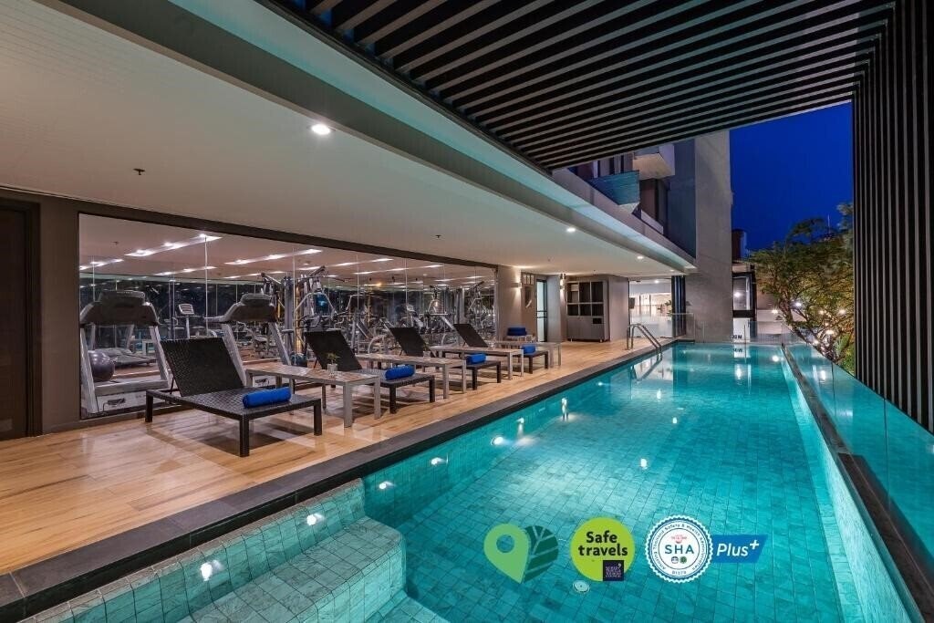 Готель At Mind Premier Suites Central Pattaya 3*
