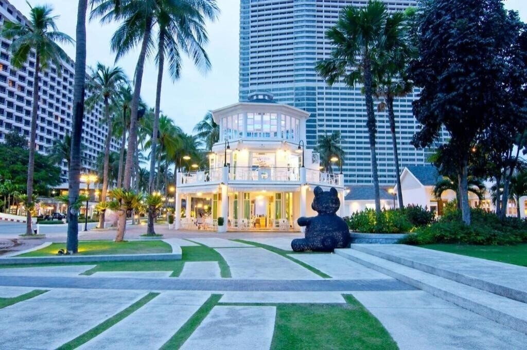 Зображення Ambassador City Jomtien Garden Wing Ikar Technic Crew 3*