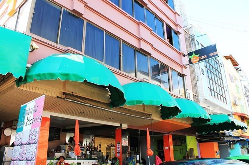 Готель 12 Month 2*