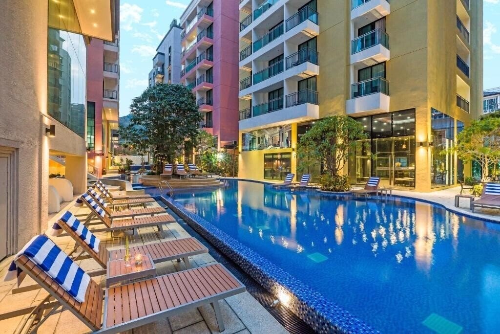 Hotel Citrus Grande Hotel Bali Hai Wing 4*