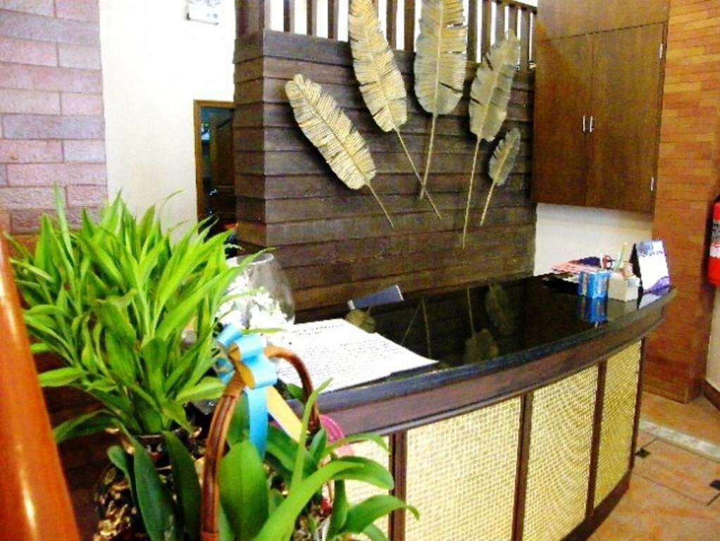 Obraz The Red Balcony Inn 2*