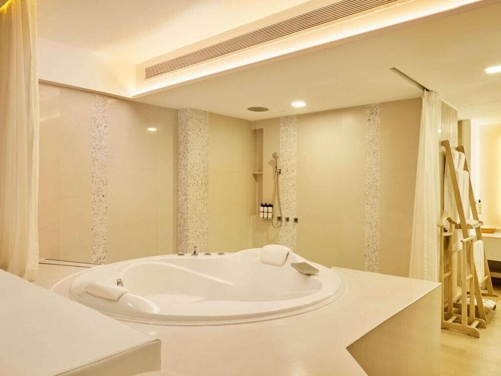 Фотографія Pullman Pattaya Hotel G (ex. Pullman Pattaya Aisawan) 5*