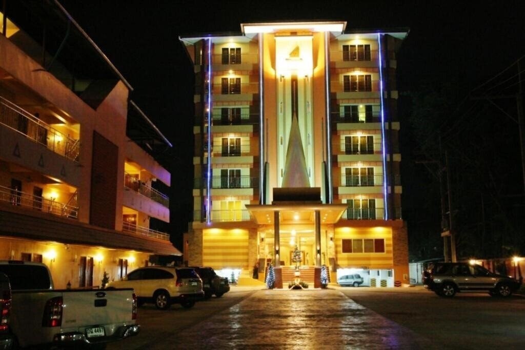 Готель Siam Platinum Pattaya Hotel 3*