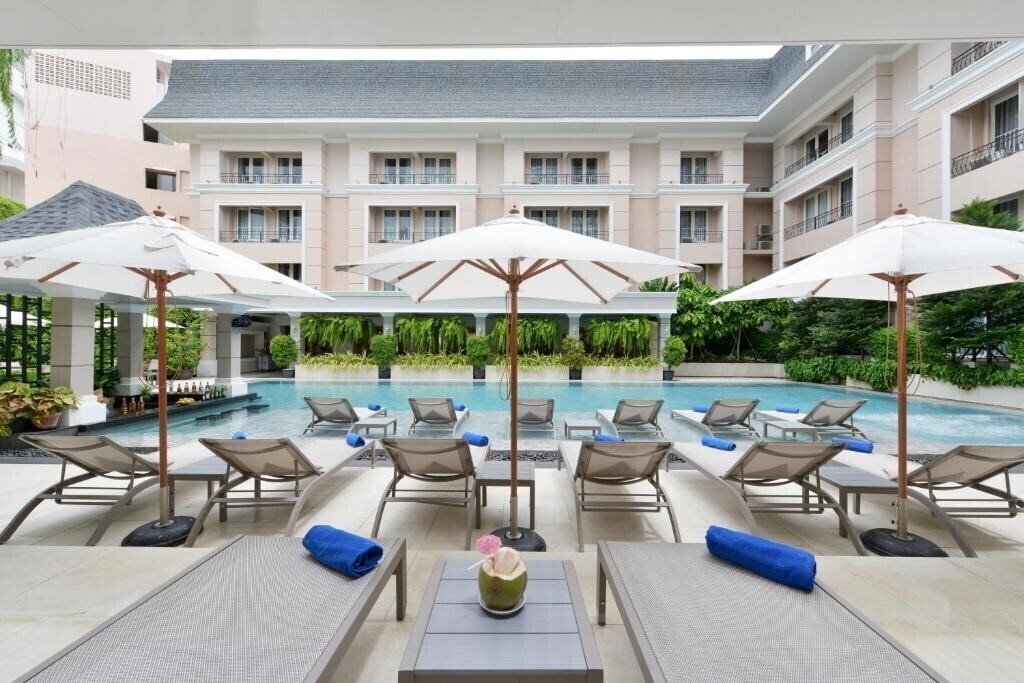 Картинка The Beverly Hotel Pattaya 3*