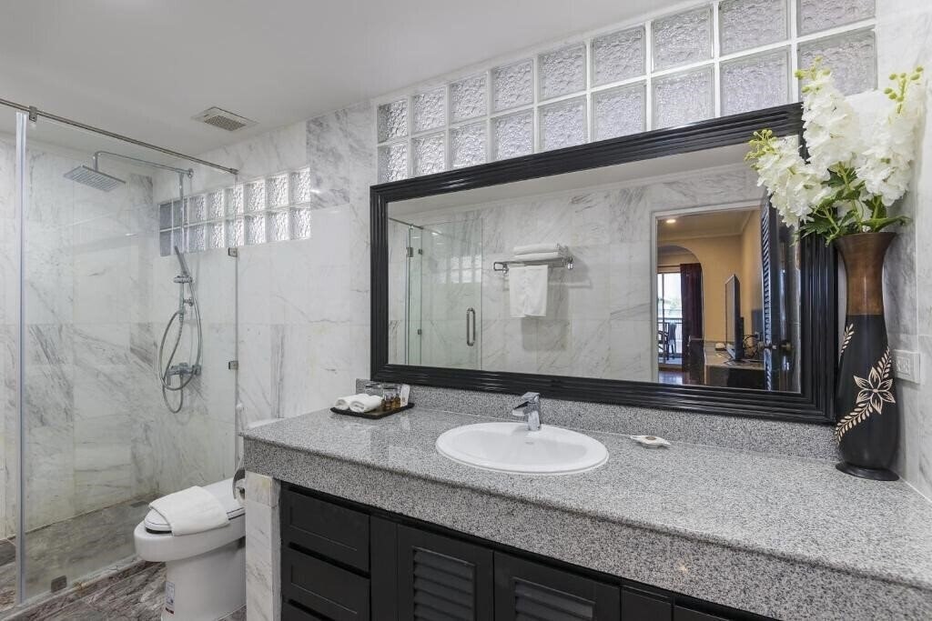 Зображення Ambiance Hotel 3*