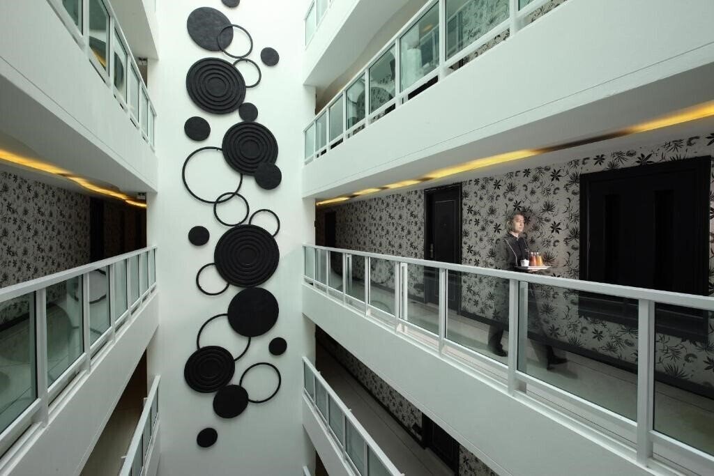 Zdjęcie Nova Suites 5*