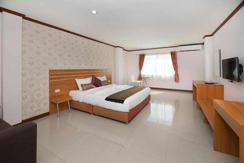 Hotel Regenta Central Residence 3*