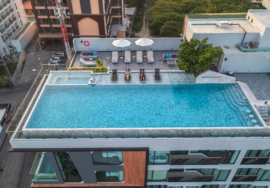 Zdjęcie Amethyst Hotel Pattaya 4*