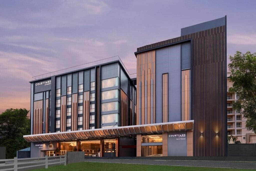 Готель Courtyard By Marriott North Pattaya 4*