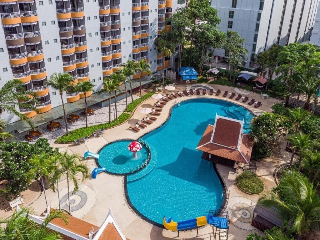 Hotel Heeton Concept Hotel Pattaya 4*