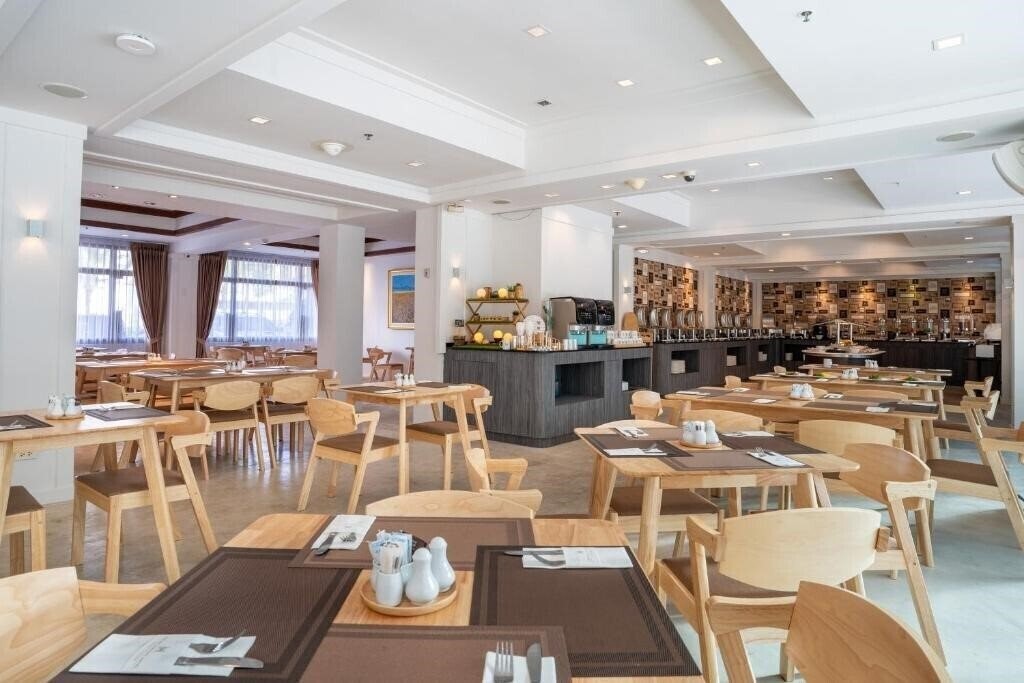 Zdjęcie Heeton Concept Hotel Pattaya 4*