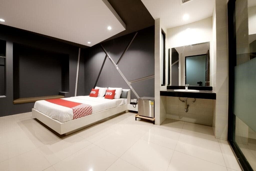 Изображение Oyo 477 Sriracha Hotel And Spa 3*