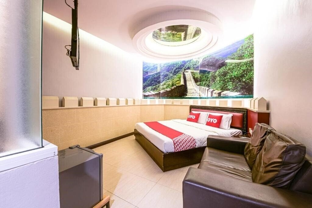 Фото Oyo 502 Bangsean Hotel 3*