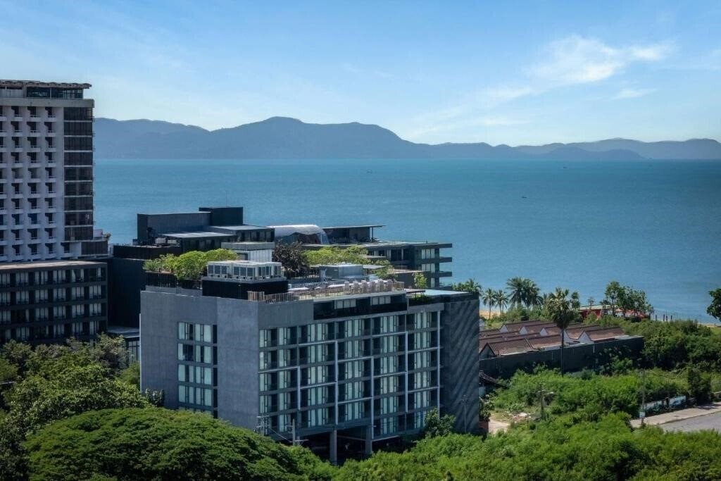 Отель Howard Johnson By Wyndham Jc Pattaya 4*