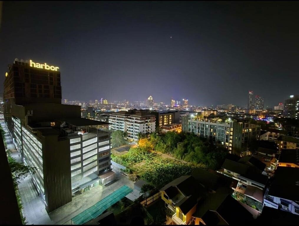 Отель First Pacific Cirrus (ex. Town In Town) 4*