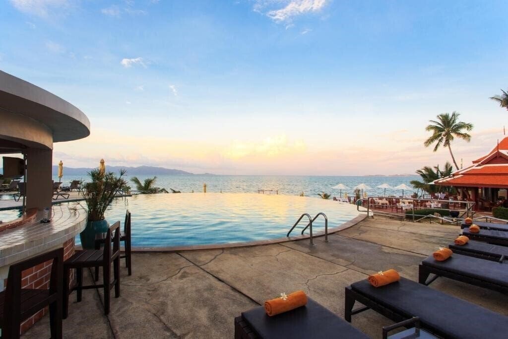 Zdjęcie Buri Beach Resort 3*