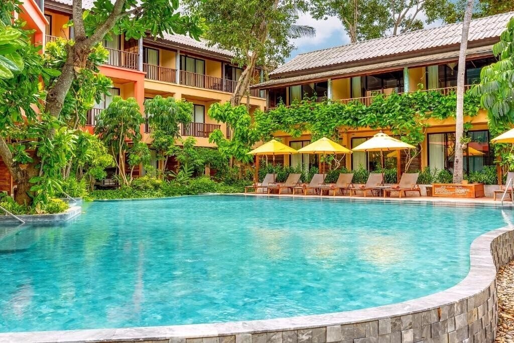 Фотографія Buri Rasa Village Koh Phangan 4*