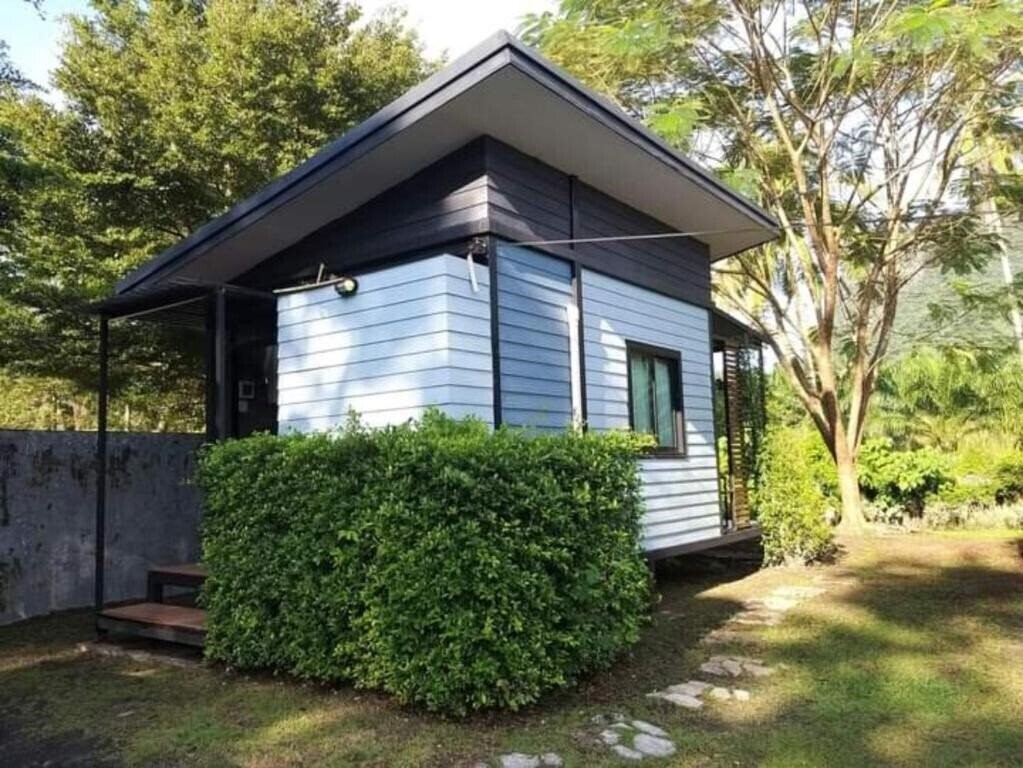 Фото Baan Rim Nam Resort By Zuzu 2*