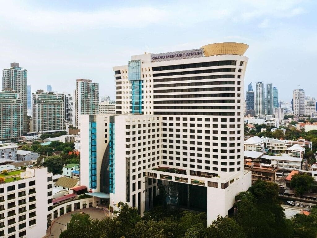 Отель Grand Mercure Bangkok Atrium 4*