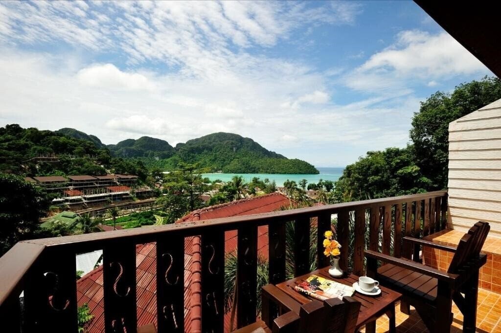 Готель Phi Phi Arboreal Resort 3*