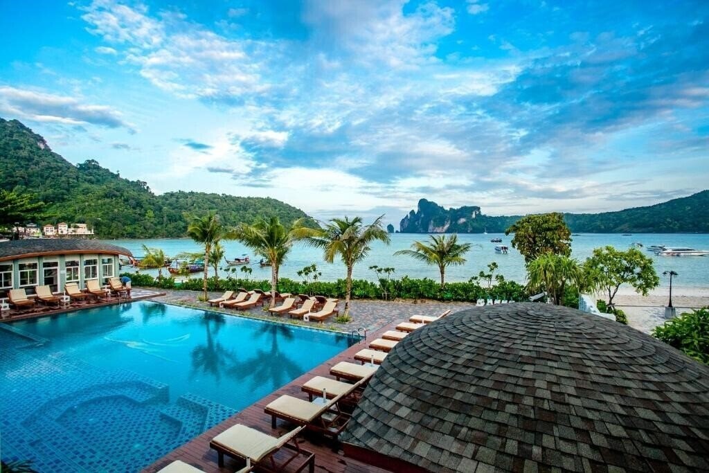 Hotel Phi Phi Harbour View Hotel 4*