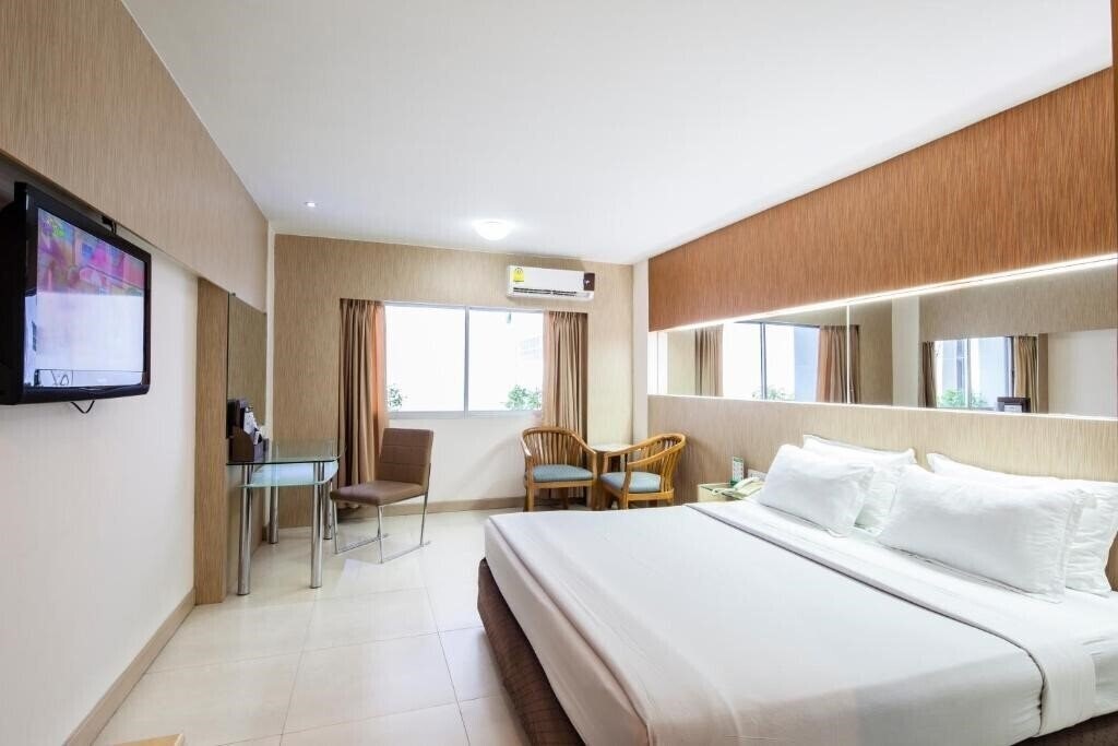 Зображення Golden City Rayong 3*