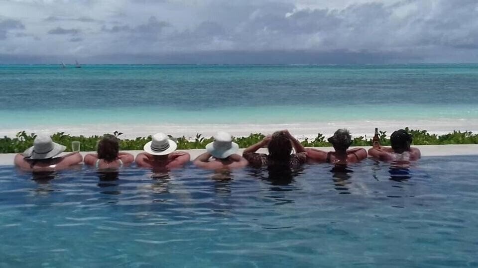 Фотография Driftwood Beach Lodge 3*