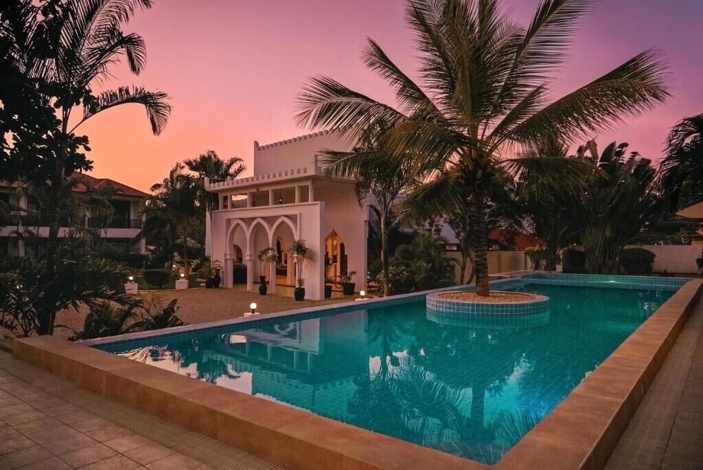 Готель AHG Hisia 4*