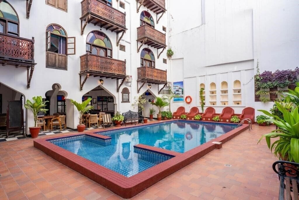 Hotel Dhow Palace Hotel (ex. Dhow Palace) 4*