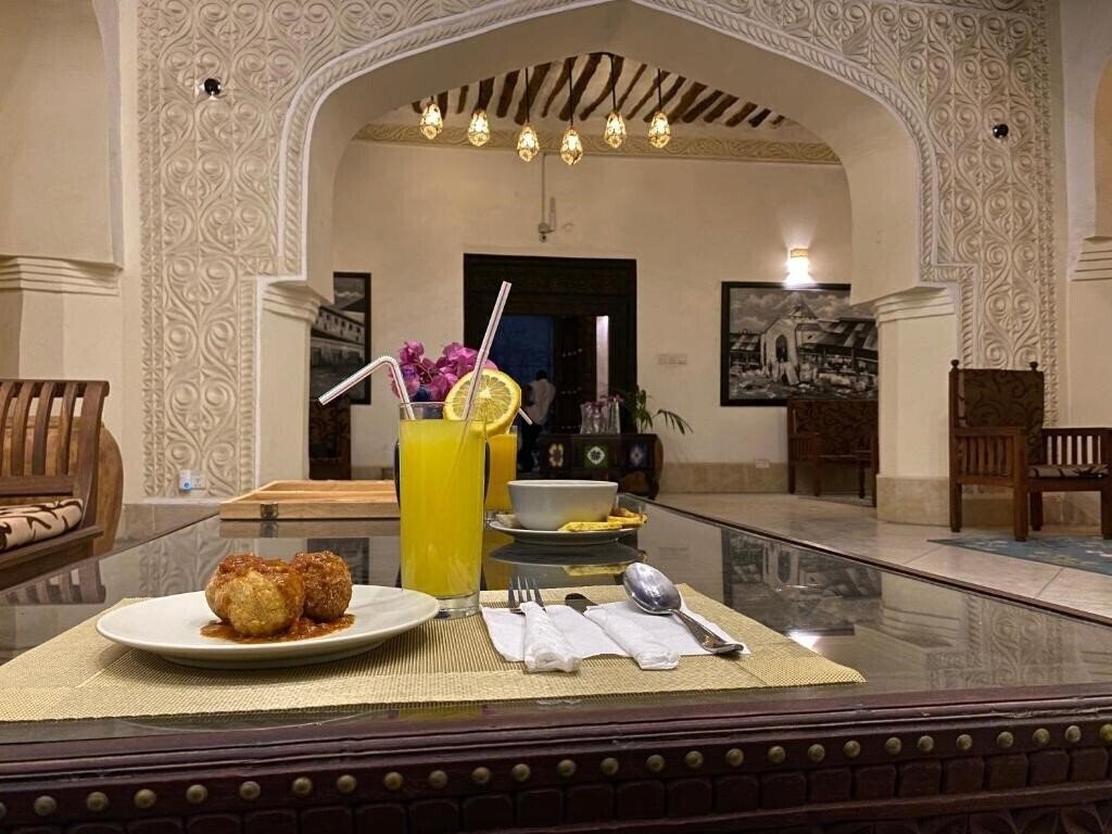 Изображение Smile Stone Town Hotel 3*