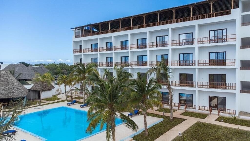 Отель Malika Nungwi Hotel 4*
