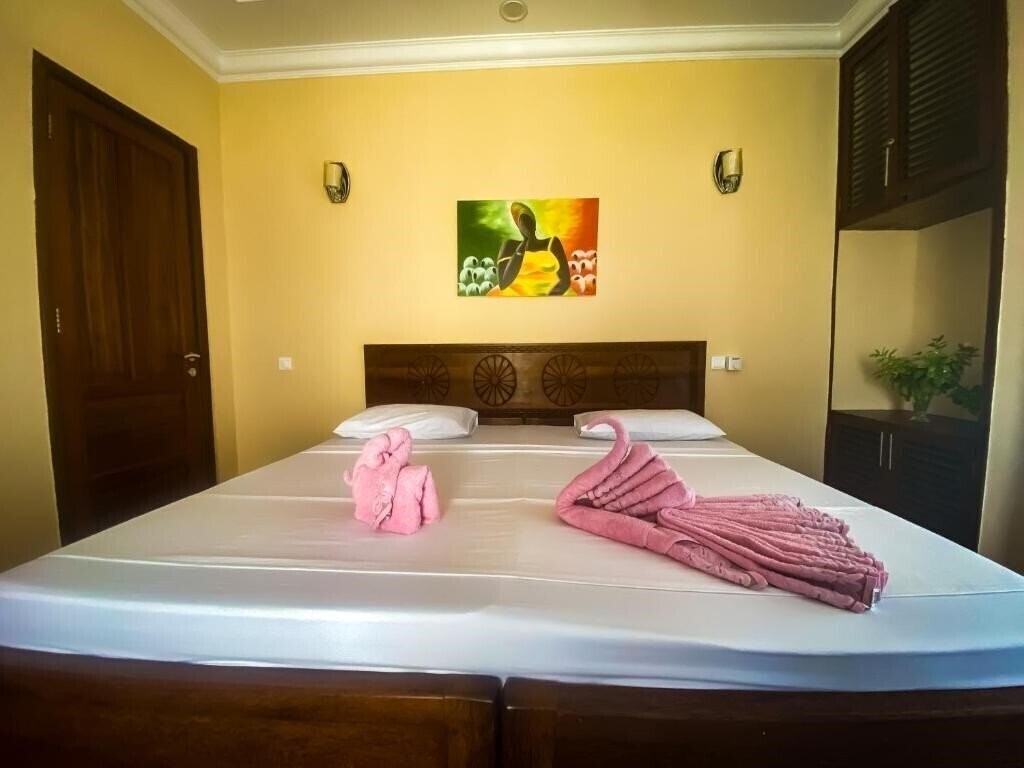 Зображення Mambo Beach Villas 3*