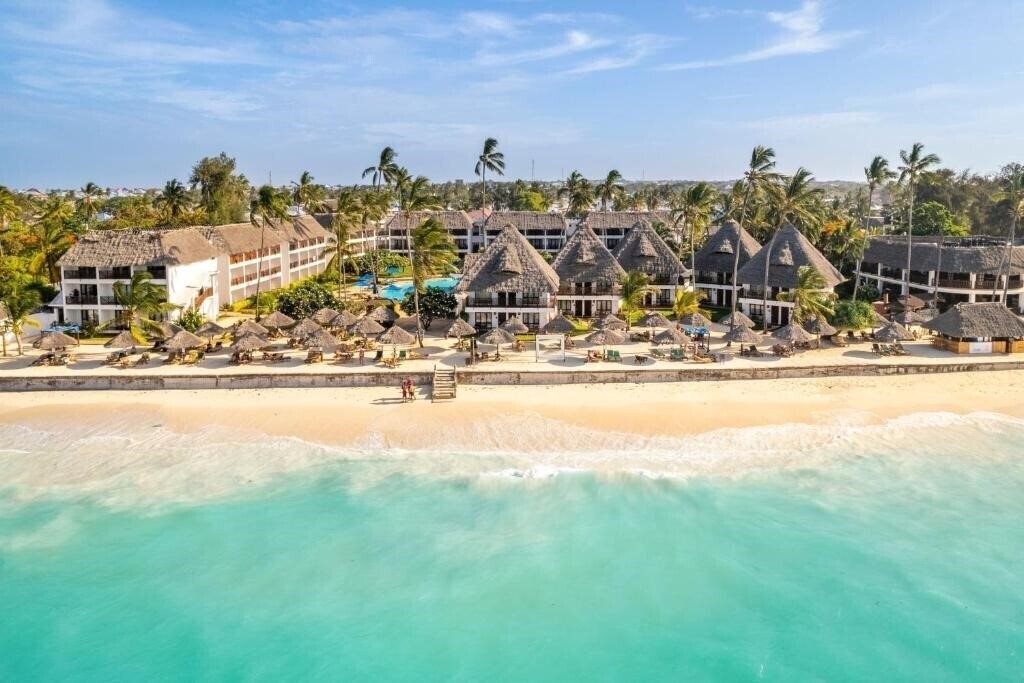 Hotel Nungwi Beach Resort by Turaco (ex. Doubletree By Hilton Nungwi) 4*