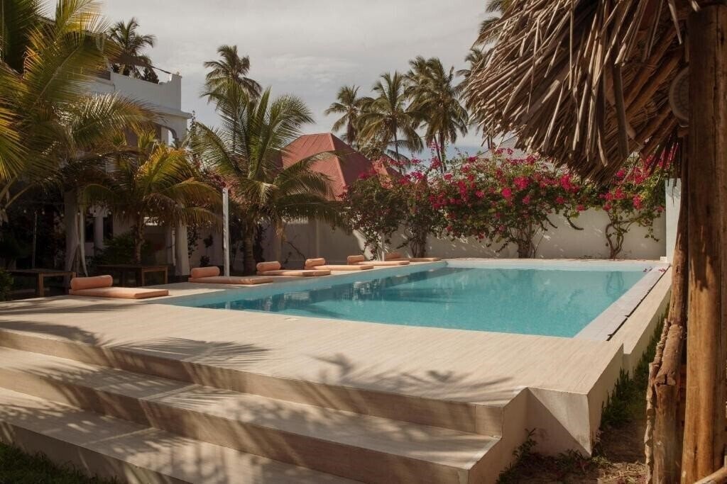 Фото Paje White House 5*