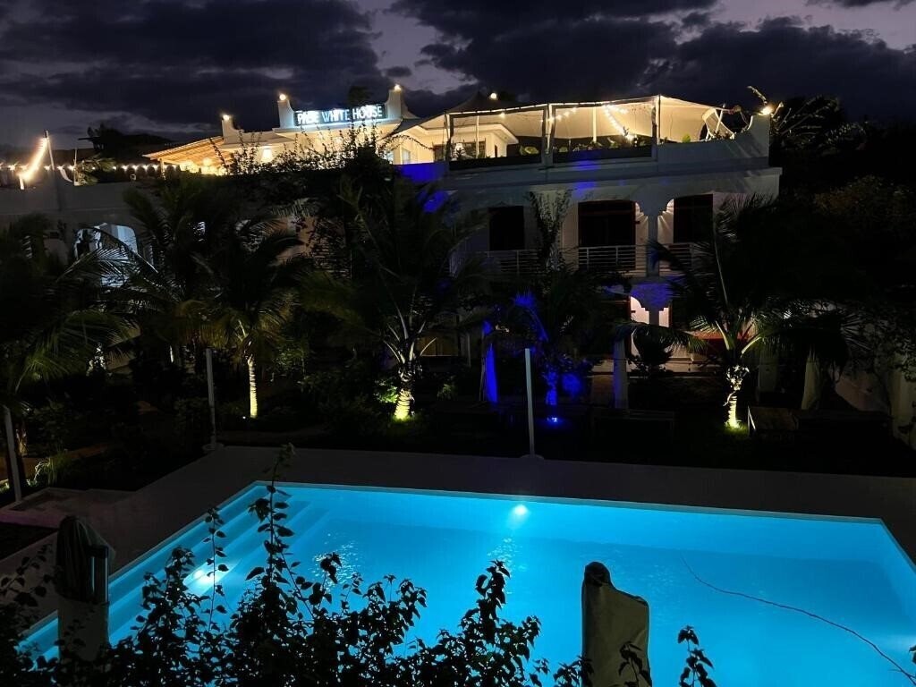 Зображення Paje White House 5*