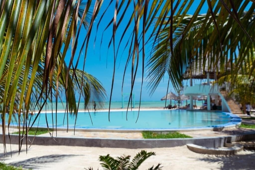 Отель Jambo Resort By Mambo Hotels 4*