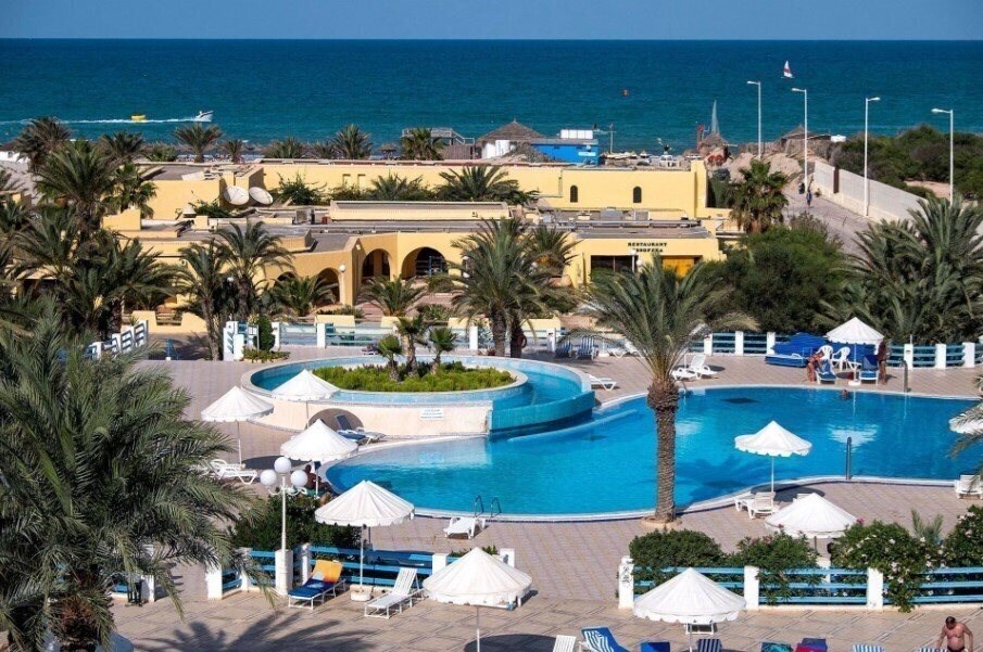 Готель Baya Beach Aqua Park (ex. Les Quatres Saisons ) 3*