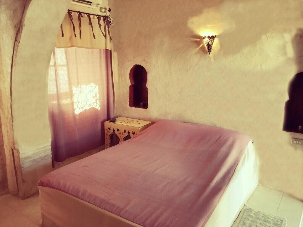 Zdjęcie Hotel Arisha 3*