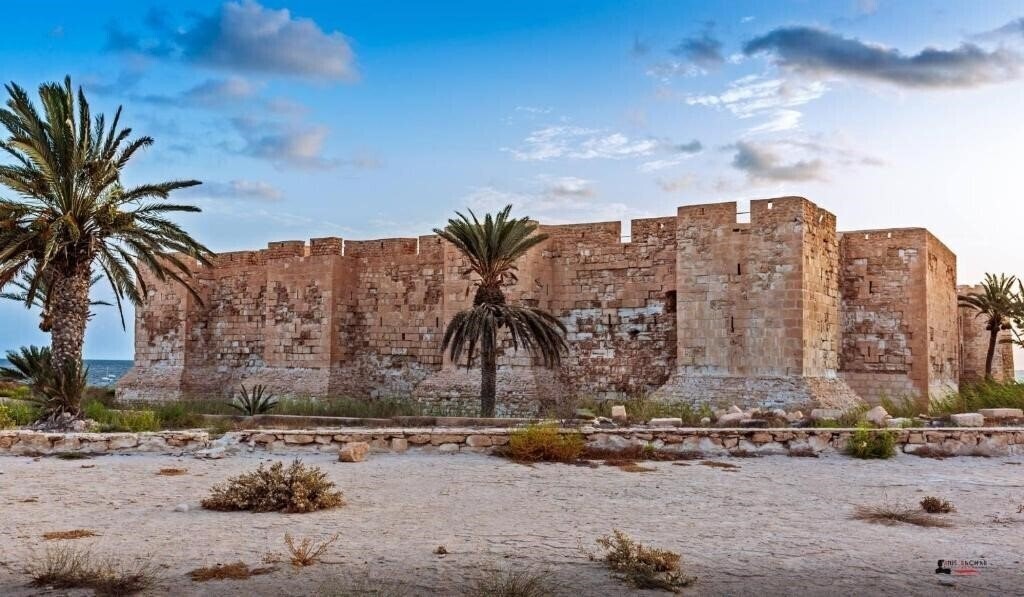 Zdjęcie Hotel Arisha 3*